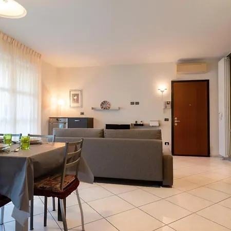 Apartment Rho Fiera - H Galeazzi - Casa Con Giardino Garbagnate Milanese